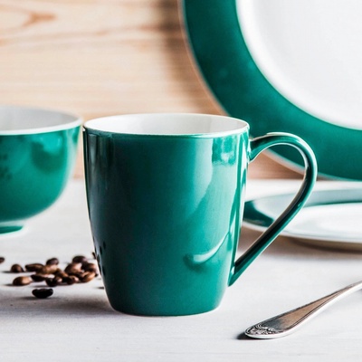 AMBITION Aura Green tmavozelený Porcelánový hrnček 370 ml