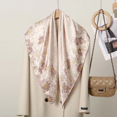 hedvábný šátek běžový s květy – Zbozi.Blesk.cz