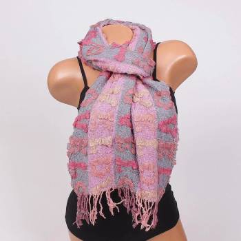 Image 1 of Дамски шал на райе в розово и сиво с надпис и ресни