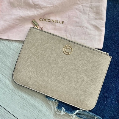 COCCINELLE clutch bežová