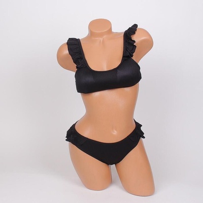 Дамски бански с бюстие и къдрички в черно