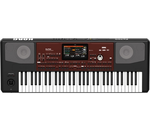 Korg PA700