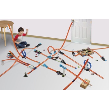 Hot Wheels Track builder set doplňků Trick Brick