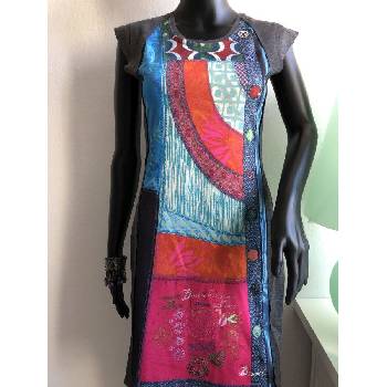 Desigual zajímavé šaty Vest Manchu s barevnou všitou látkou vícebarevná šedá