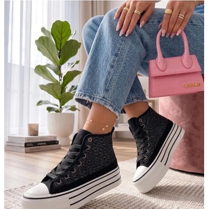 Solea Дамски маратонки платформа модел 227258 Solea