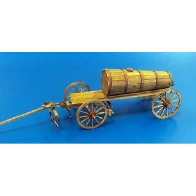 Plus Model Hay wagon with wooden tank 1:35