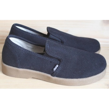 DVS Loma black suede sample