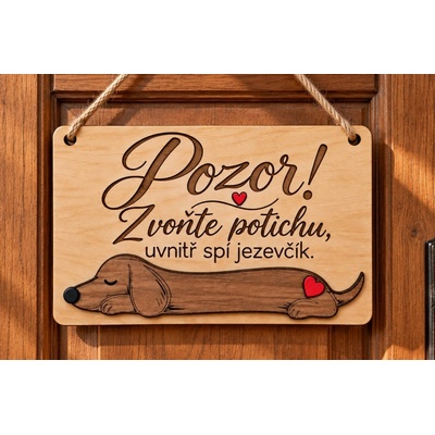 Dekorace z Řečice Cedulka jezevčík dřevěná 16×11cm