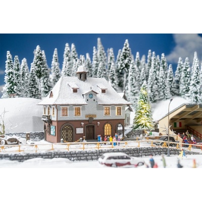 Faller Промоционален коледен комплект „Коледно пеене (190093)