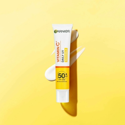 Garnier Skin Naturals Vitamin C denní rozjasňující UV fluid 40 ml – Hledejceny.cz