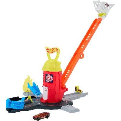 Игрален комплект Hot Wheels City - Пожарна станция, с 1 количка (JHL95)