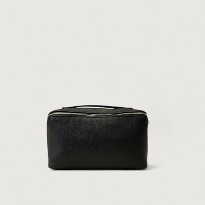 Coccinelle Stg Soft kožená kosmetická taštička E5MUK95G201001TU Noir