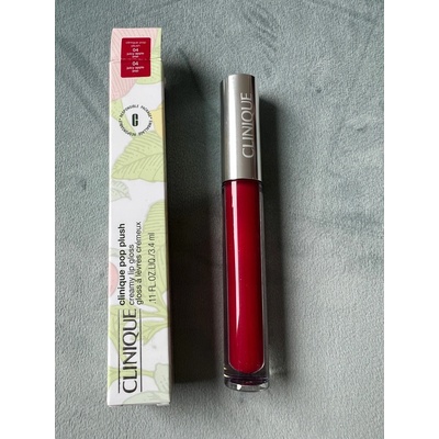 Clinique Krémový lesk na rty Pop Plush Creamy Lip Gloss Juicy Apple 3,4 ml