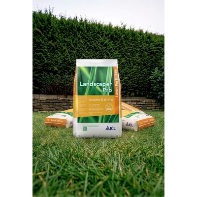 ICL Landscaper Pro Autumn and Winter 15 kg