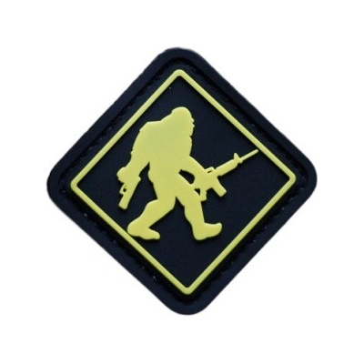 ARMED PATCHES PVC nášivka ozbrojený Bigfoot, Pistol and Rifle, Černá