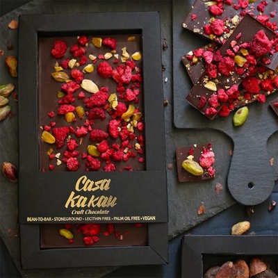 Casa Kakau Veganská řemeslná maliny a pistácie 70 g