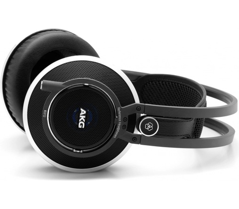 AKG K 812