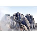 DIMEX ART Флизелинов фототапет планината в мъгла 375 x 250 см