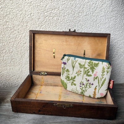 Joan Atelier taštička mini Mína louka
