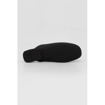 Camper Кожени чехли Camper TWS в черно K201750-001 (K201750.001)