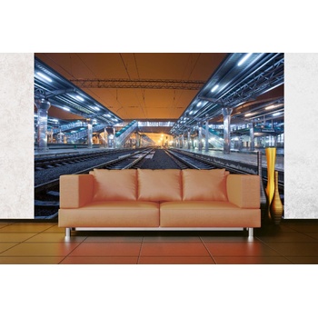 DIMEX ART Самозалепваща се флизелинова фототапета железопътна гара през нощта 375 x 250 см