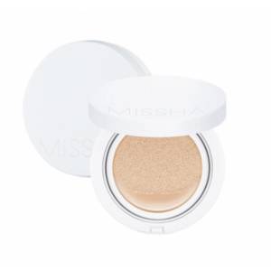 Missha Magic Cushion Moist Up - Компактен фон дьо тен #21 Light Beige - 15г