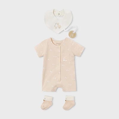 Mayoral Сет пижама къса в бежов цвят с лигавник и чорапи за новородено бебе Mayoral