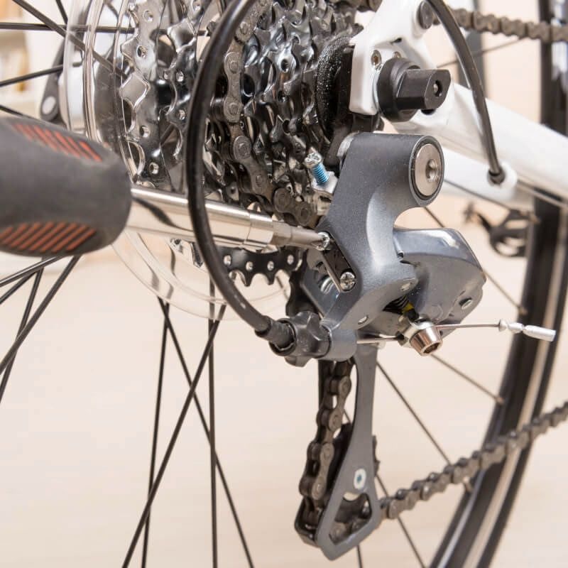 Reglarea schimbătorului bicicletei