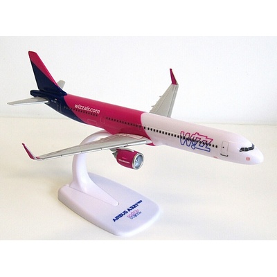 PPC Holland Airbus A321 271NX Wizz Air Snap Fit 1:200