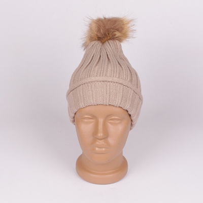 Бежова зимна плетена дамска шапка с меко пухче