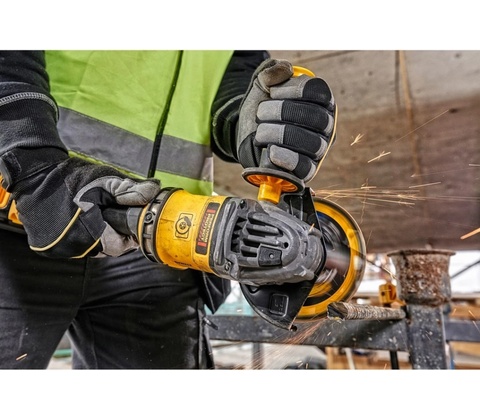 DeWALT DCG418N