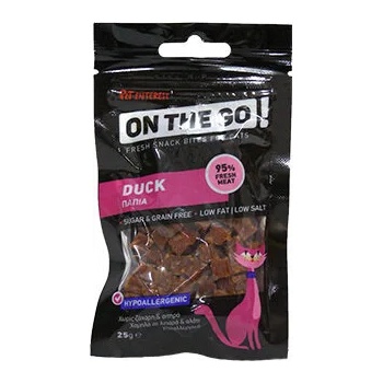 Pet Interest ON THE GO лакомство за котки с патeшко 25gr