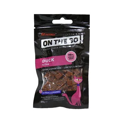 Pet Interest ON THE GO лакомство за котки с патeшко 25gr