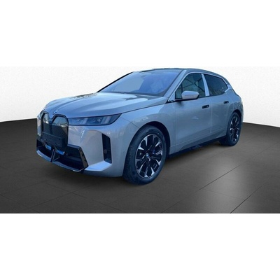 BMW iX xDrive45 M Sport 300 kW