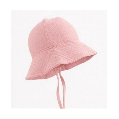 Kojenecký mušelínový klobouček New Baby pink – Sleviste.cz