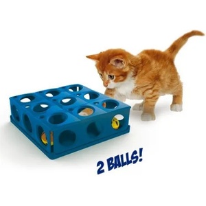 Georplast Играчка за котки TRICKY с 2 топки 25 x 25 x 9 см GEORPLAST Италия 10604