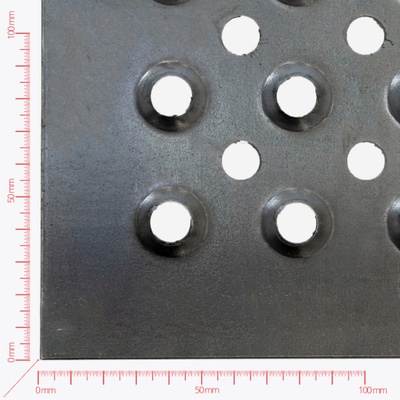 Děrovaný plech; děr. kruh. prohloubené + klasické; otvor 12,5mm; rozteč 40,0mm