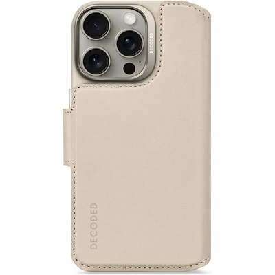 Decoded Leather Detachable Wallet – kožené ochranné pouzdro kompatibilní s MagSafe pro iPhone 16 Pro hliněné