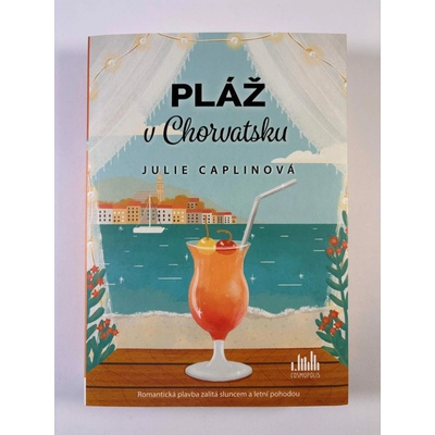 Pláž v Chorvatsku - Julie Caplin