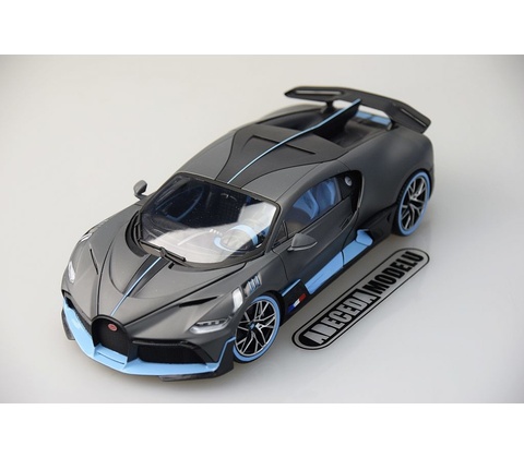 Bburago Bugatti Divo 1:18