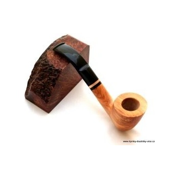 Prague pipe oliva