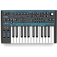 NOVATION Bass Station II