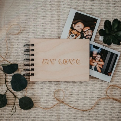 Dědova dílna Mini fotoalbum My love A6 na šířku Počet a barva papírů: Bílé - 15 listů
