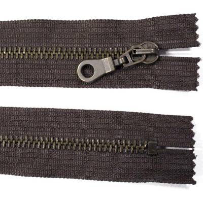 Kovový zip no.5 nerozepínací 18cm tmavě hnědý (staromosazné zoubky)