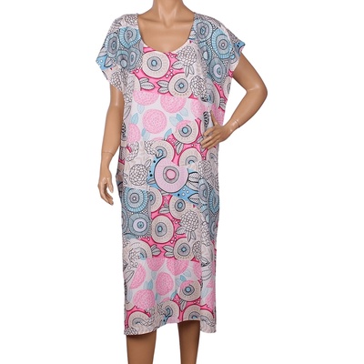 Копринена туника за плаж в бяло с орнаменти в розово и тюркоазено