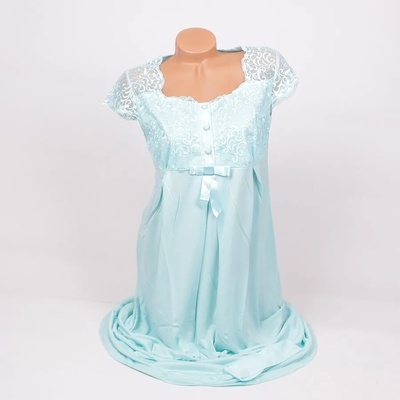 Дълга луксозна нощница за бременни в светлосиньо с дантела