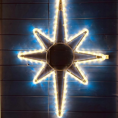 DecoLED motív LED svetla hviezda polaris závesná 53 x 90 cm teplá biela