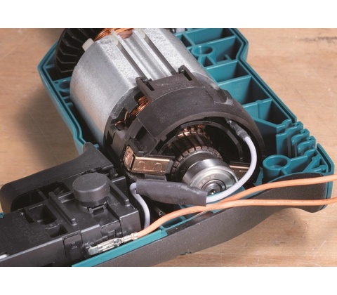 Makita DP4021
