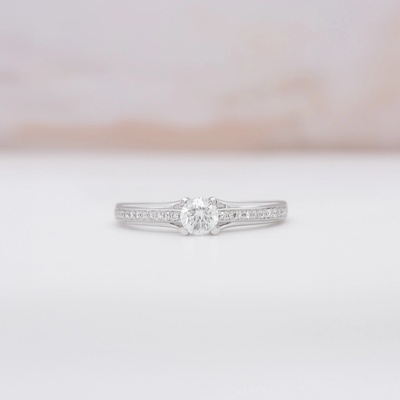 Lillian Vassago Zásnubní prsten z bílého zlata s diamanty LLV59 DR137W