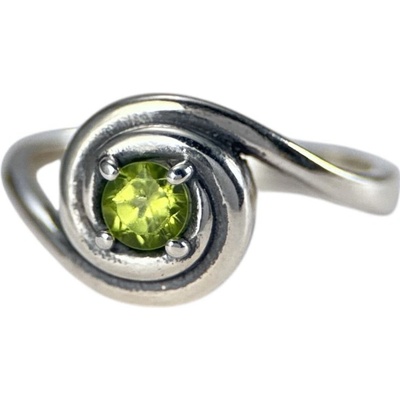 Drakkaria NORICA stříbrný prsten peridot P44118